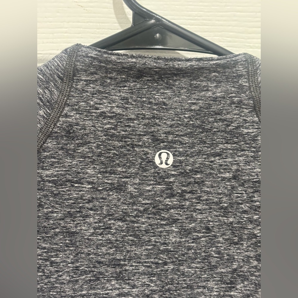 Lululemon reversible bliss jacket Women's Gray and Black Size:S - Picture 7 of 14